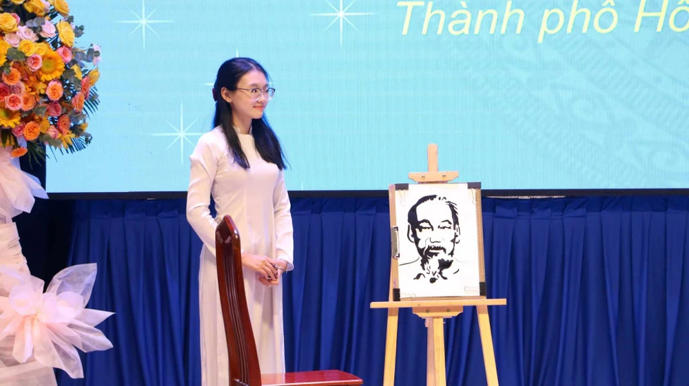 Vinh danh học sinh