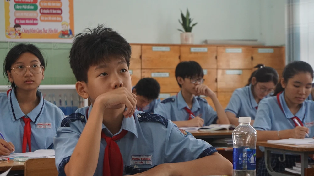 tuyển sinh lớp 10