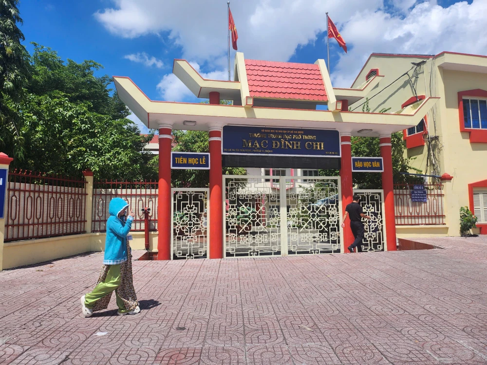 Trường THPT Mạc Đĩnh Chi