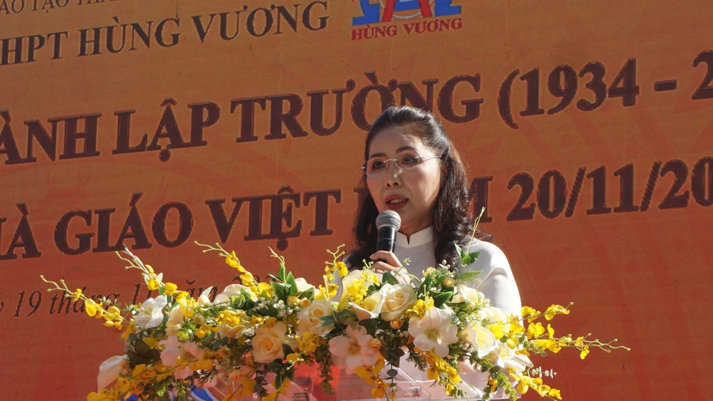 TRUONG-THPT-HUNG-VUONG-7.JPG