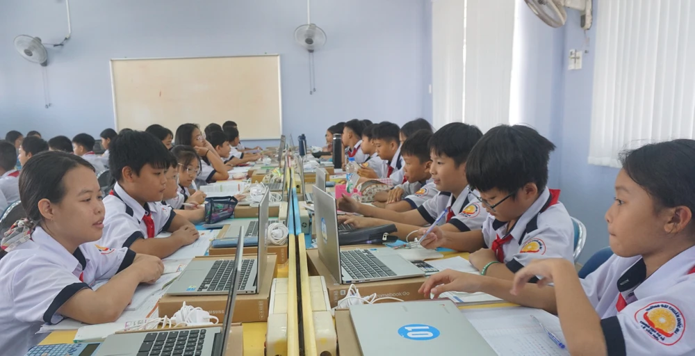 dịch vụ giáo dục công