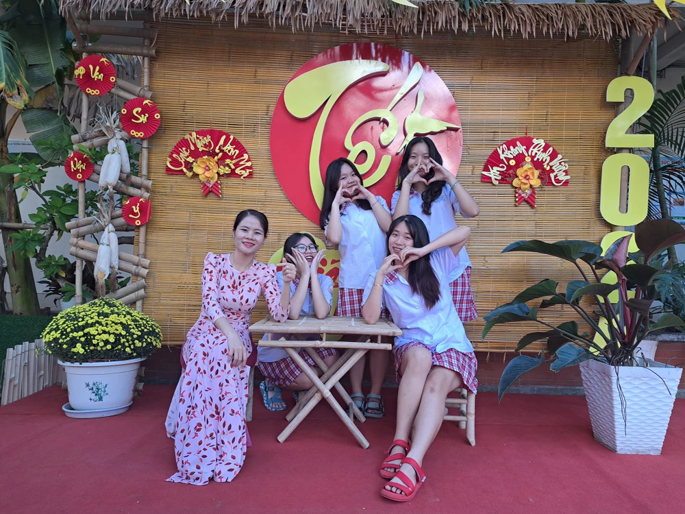 nghỉ tết nguyên đán