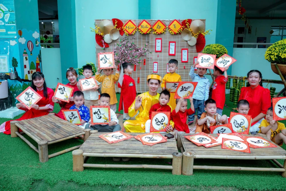 nghỉ Tết Nguyên đán