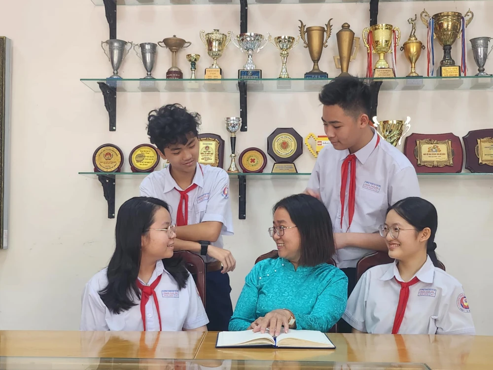 chỉ tiêu tuyển sinh vào lớp 10