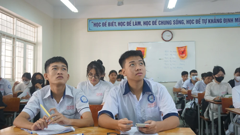 thi tốt nghiệp THPT