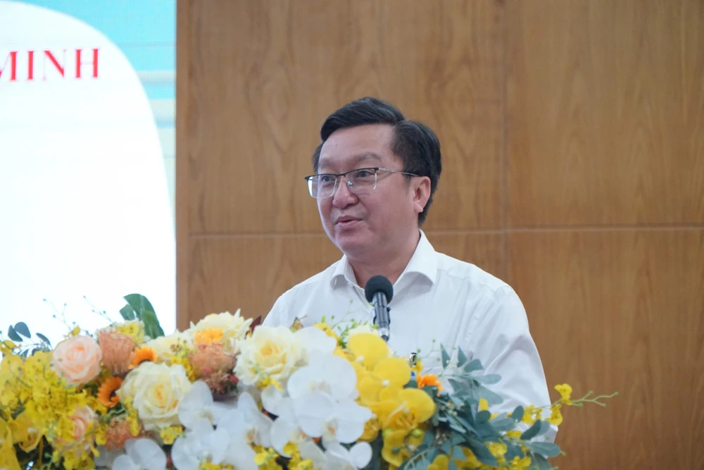 học sinh phải đi học thêm