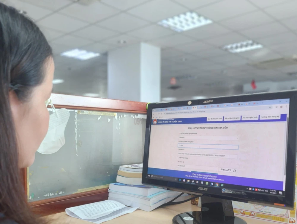 tuyển sinh lớp 1