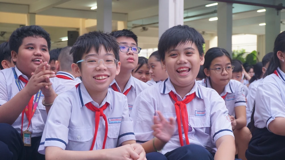 tuyển sinh lớp 1