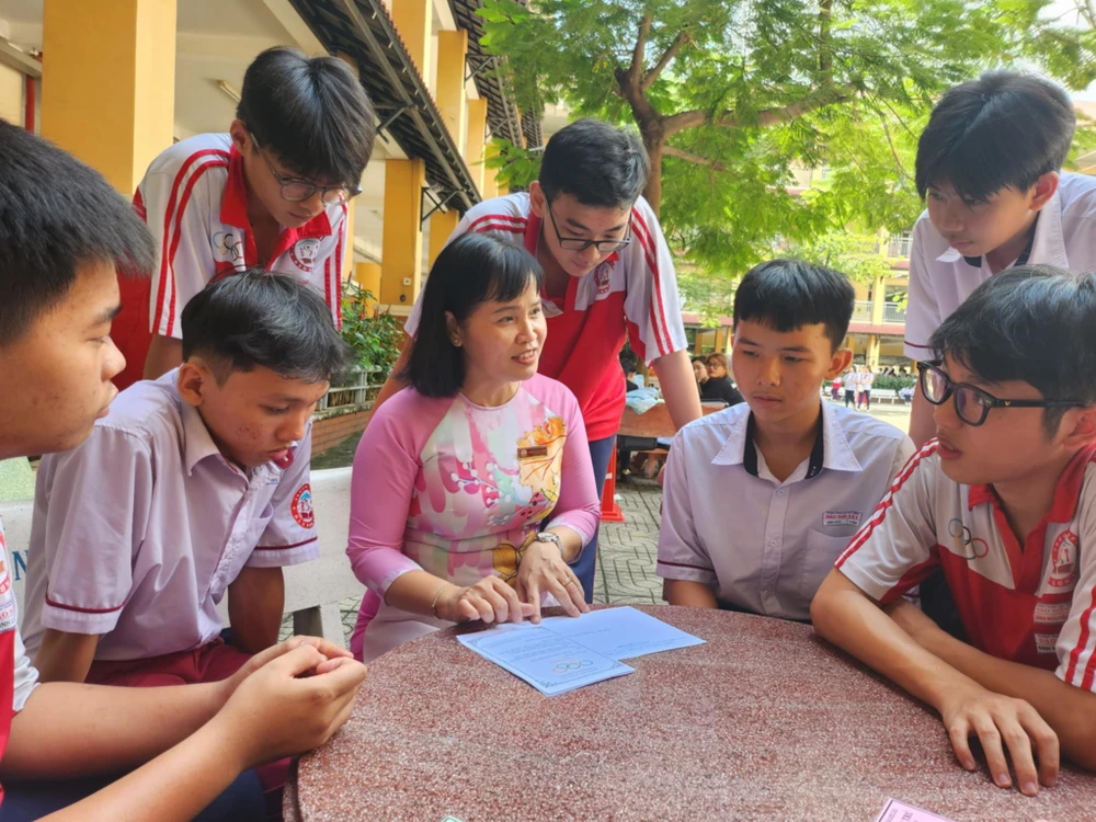 khảo sát năng lực tiếng Anh