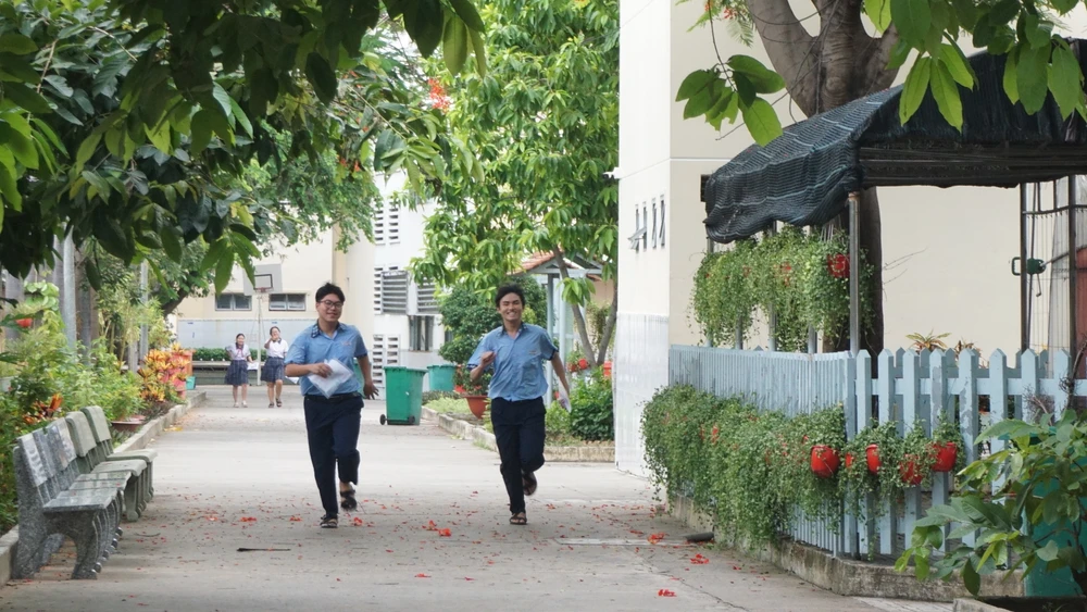 đề tiếng Anh thi lớp 10