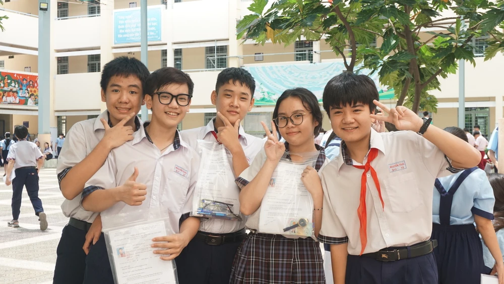 chấm thi vào lớp 10