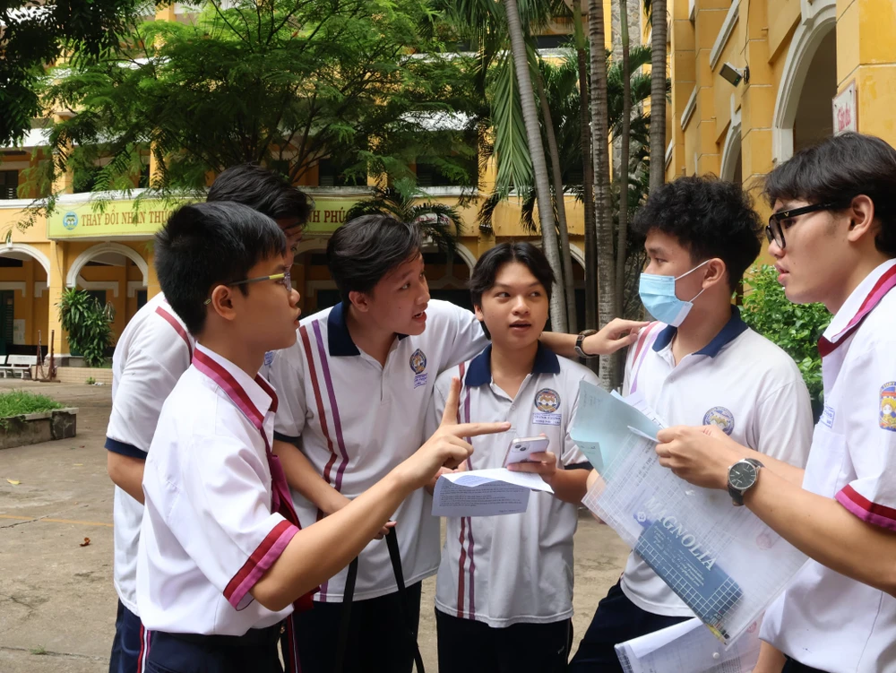 thi tốt nghiệp THPT