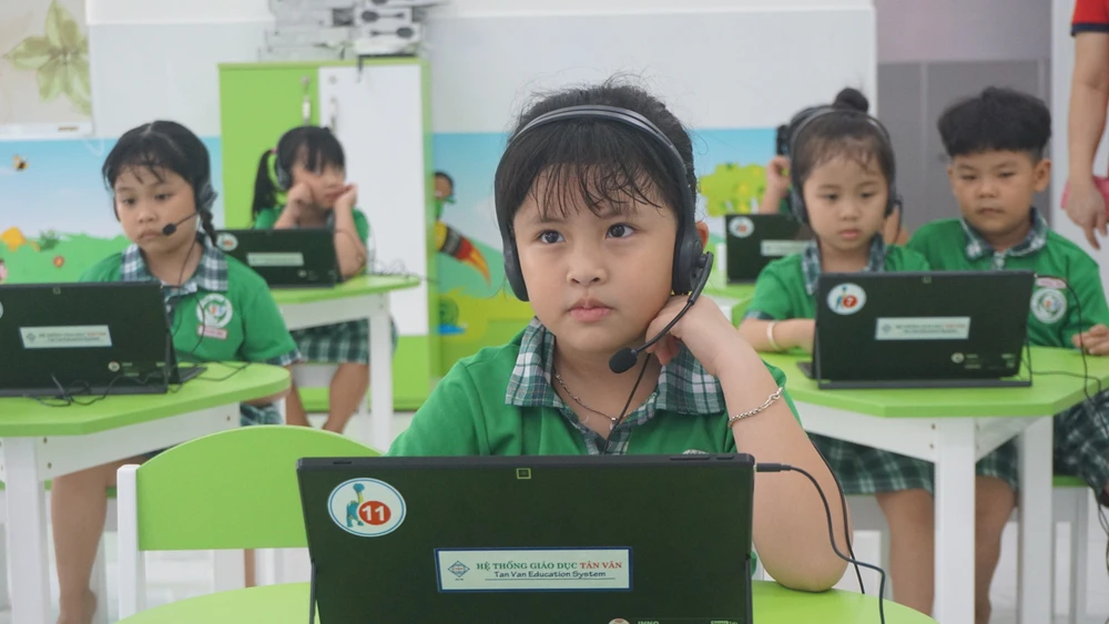 Tăng gần 40.000 học sinh