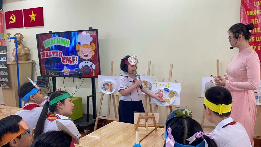 không nhận hoa lễ khai giảng