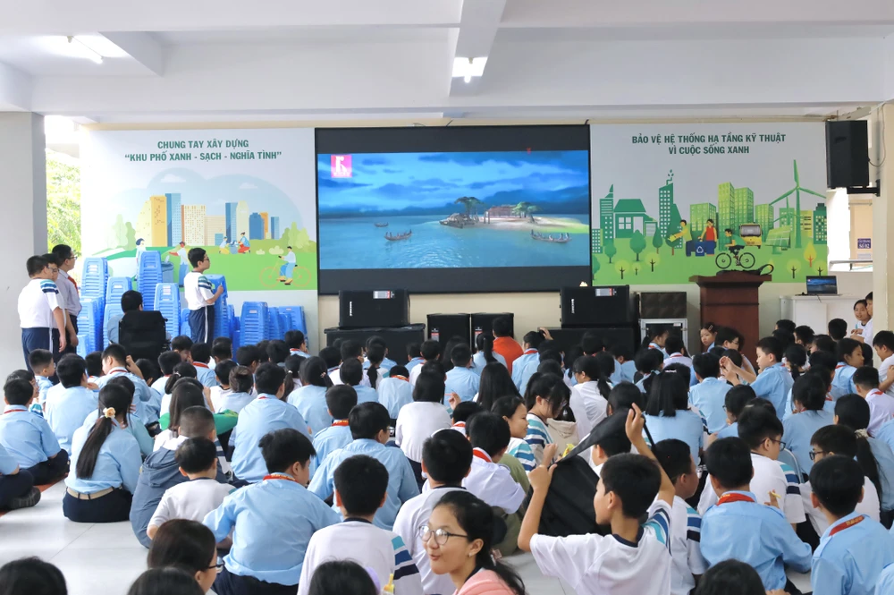 sử dụng điện thoại