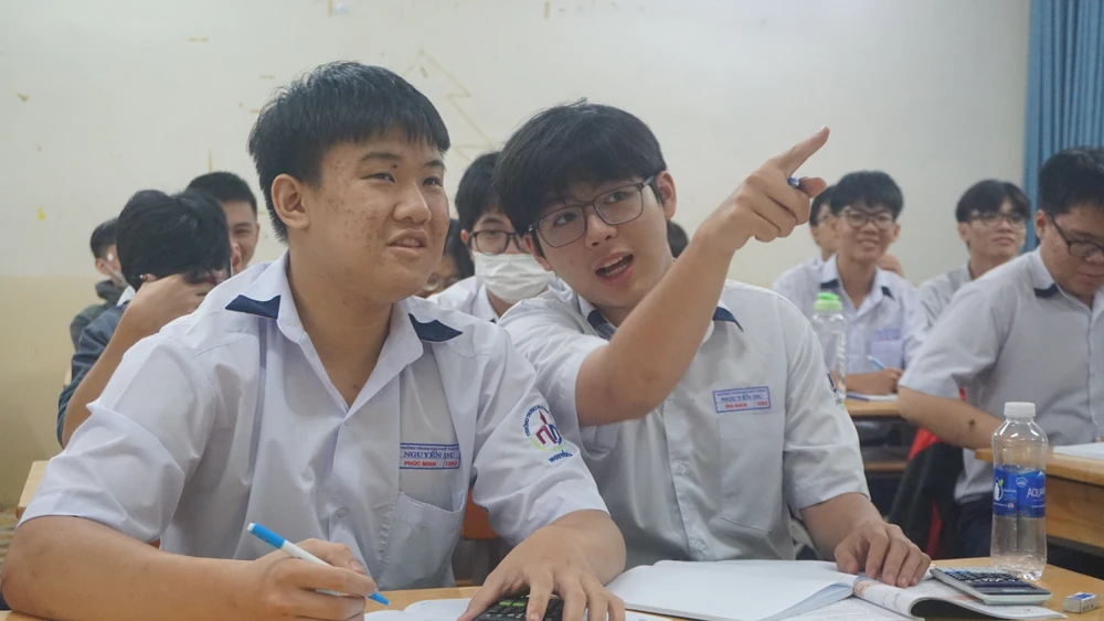 Bỏ xét học bạ