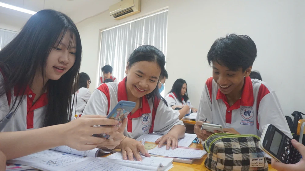 vận động tài trợ