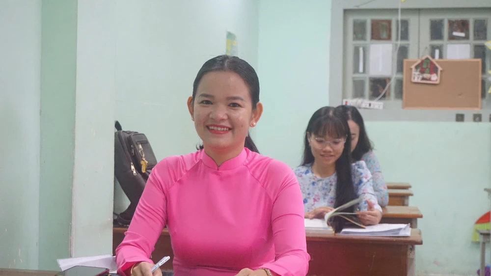 tuyển viên chức ngành giáo dục