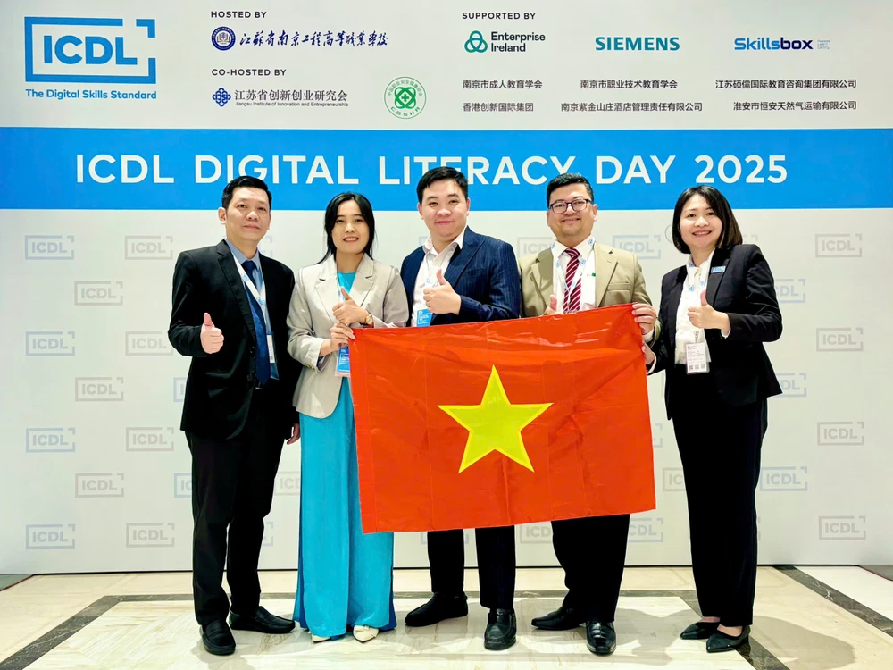 nhà giáo dục số