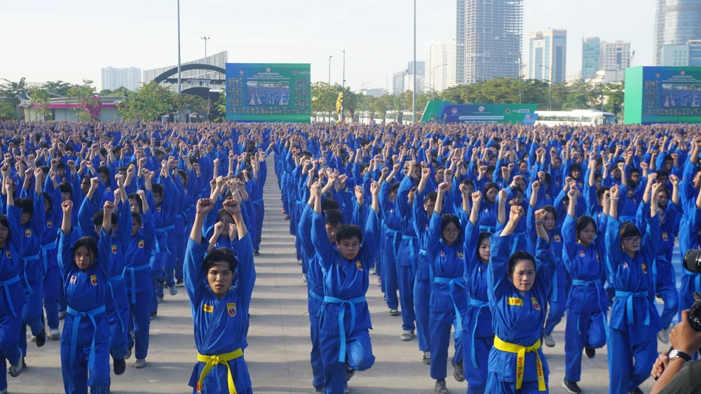 dong-dien-vo-nhac-vovinam-1.JPG