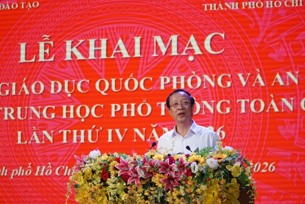 GIAO-DUC-QUOC-PHONG.JPG