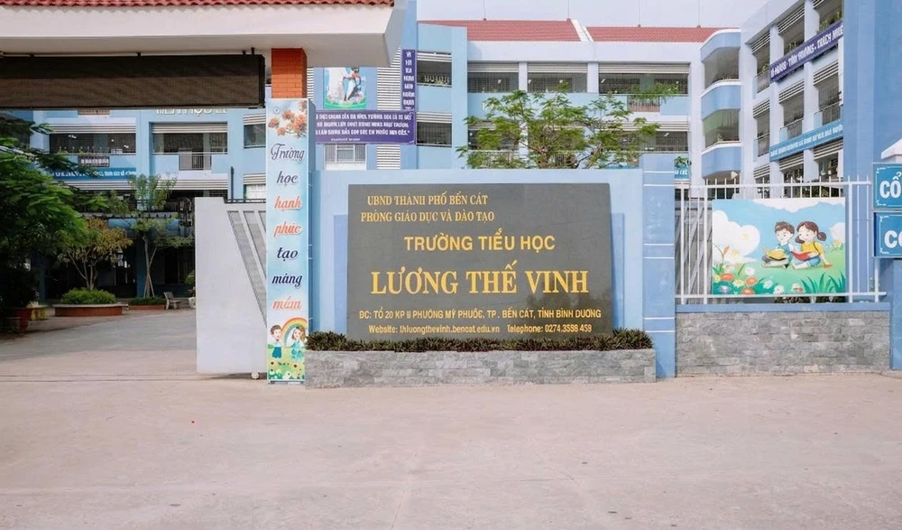 dùng kim tiêm phạt học sinh