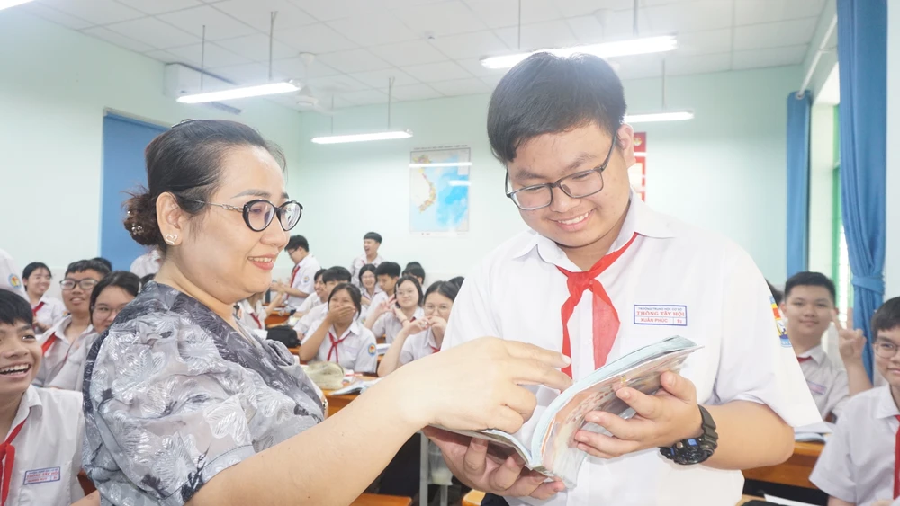 tỉ lệ chọi