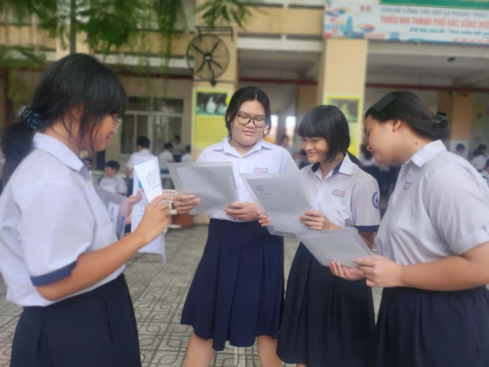 thi lớp 10