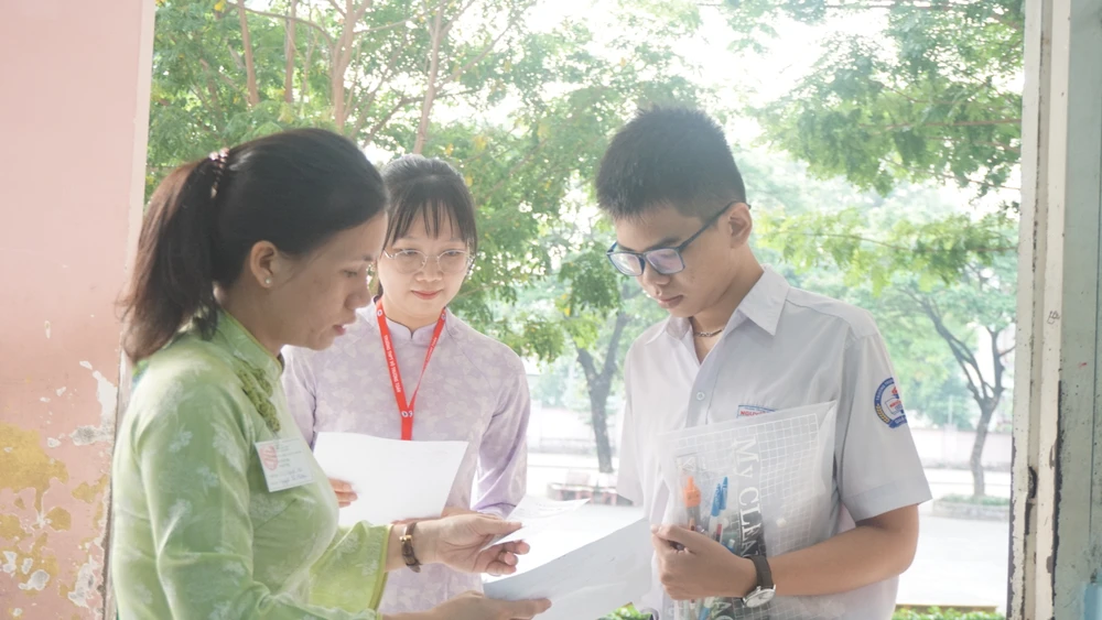 thi lớp 10
