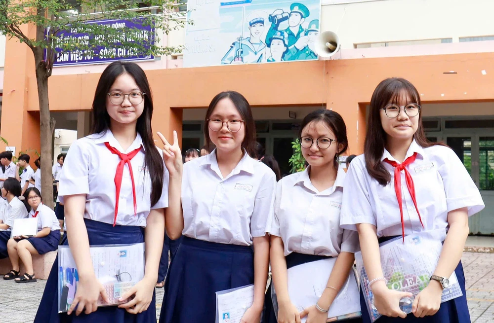 điểm chuẩn lớp 10