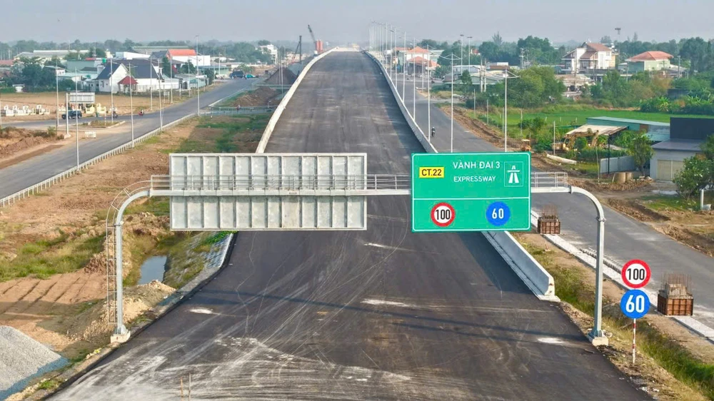 Ảnh 2_Vành đai 3 được kỳ vọng tạo thêm lực đẩy cho kết nối liên vùng trong cấu trúc phát triển mới của siêu đô thị TP.HCM.jpg