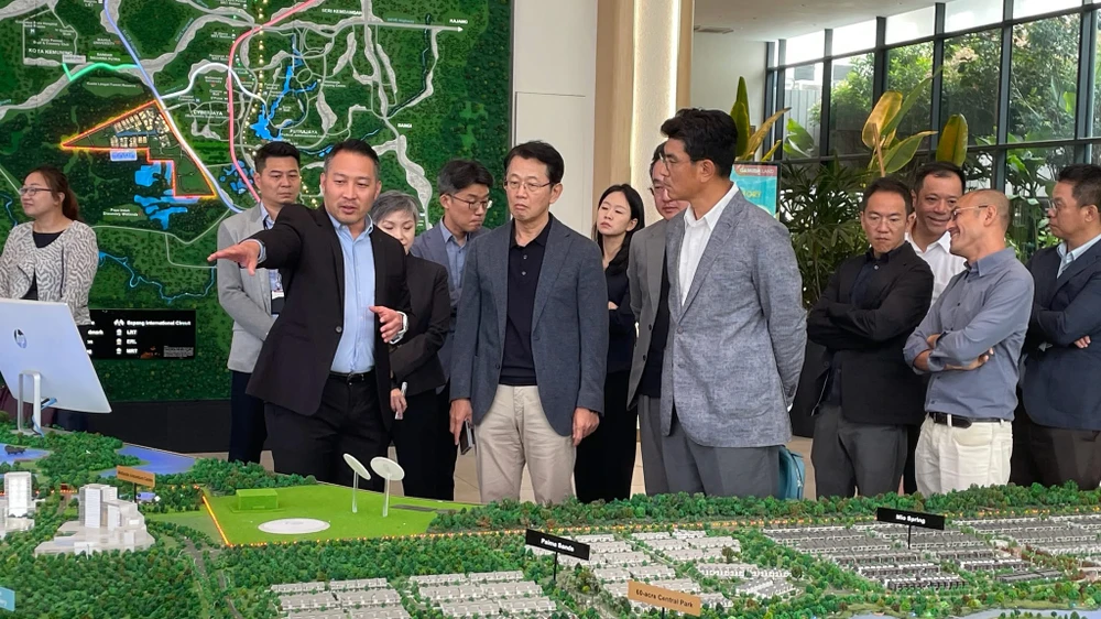 người nước ngoài