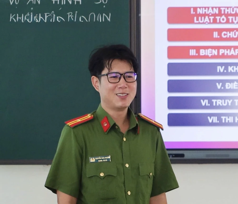 ThS Nguyen-son-phuoc_gop-y-BLHS_bo-tron.jpg