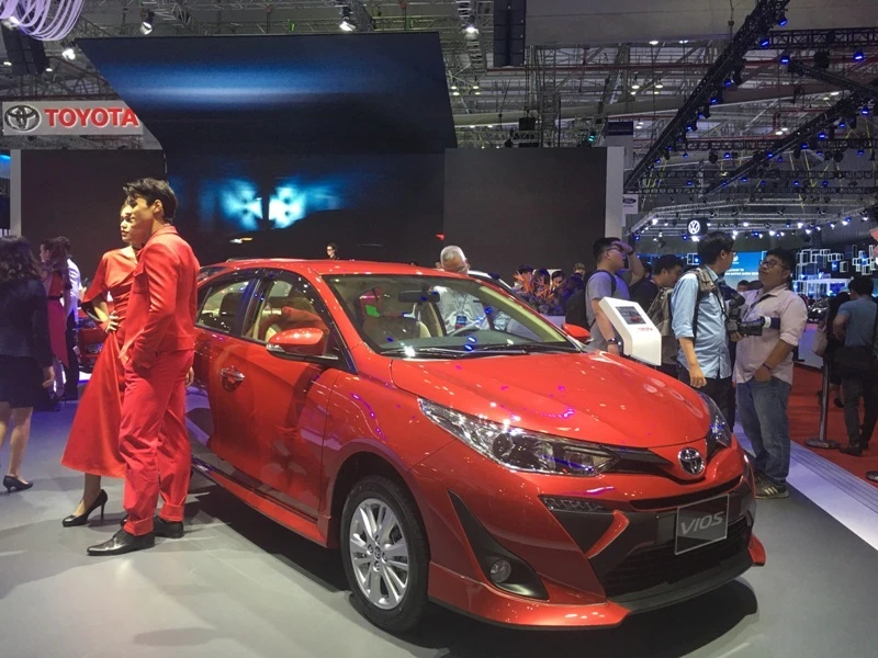 Toyota Vios dần bị mất vị trí "vua doanh số" của mình. 