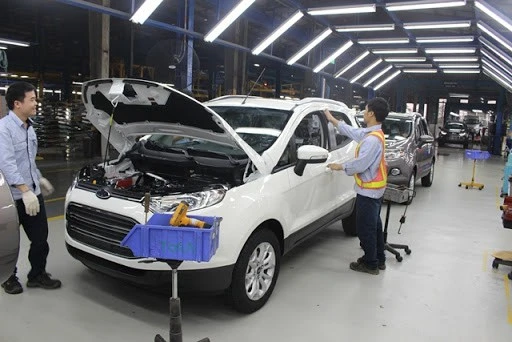 Ford là hãng xe đầu tiên cho tạm ngưng hoạt động sản xuất tại Việt Nam.