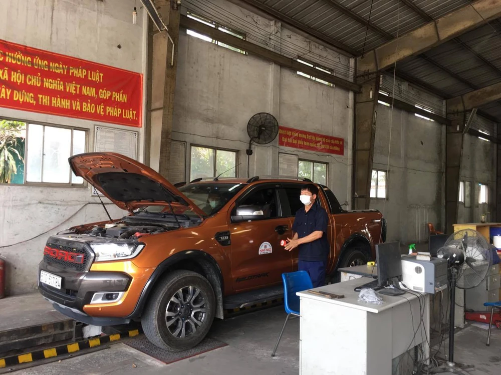 Các dòng xe du lịch, xe hợp đồng vẫn trong thời hạn tạm ngưng hoạt động.