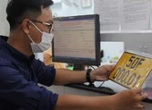 Ngày đầu đổi biển số vàng tại TP.HCM, thủ tục còn vướng mắc