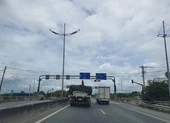 Thu hồi đề xuất người mới có bằng lái không được chạy ô tô quá 60km/h