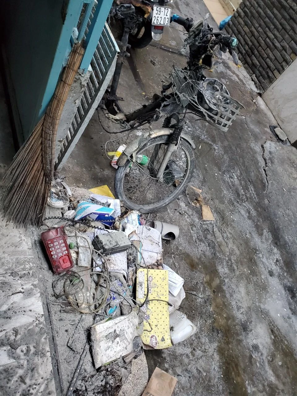 Hình ảnh sau vụ chay xe đạp điện. Ảnh: TN