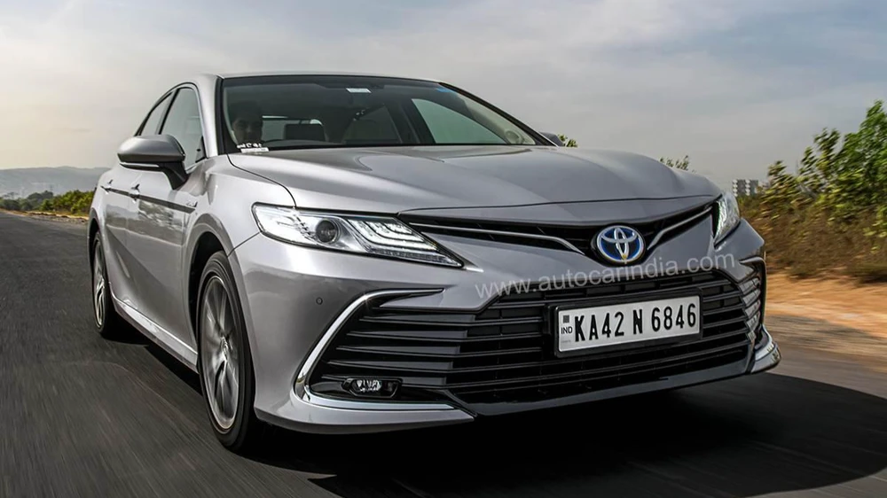 Camry Hybrid có nhiều thay đổi hấp dẫn. Ảnh: Autocaridia