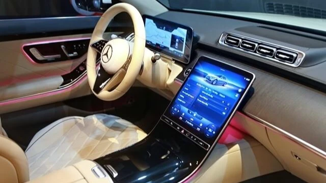 Nội thất bên trong xe rất sang trọng. Ảnh: Mercedes Nội thất bên trong xe rất sang trọng. Ảnh: Mercedes