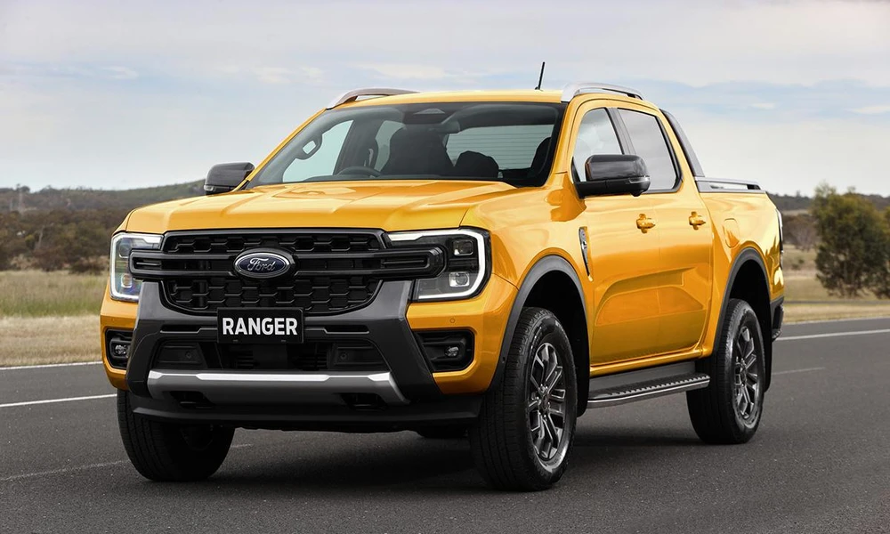 Ford Ranger 2022 sẽ ra mắt trong tháng 6.