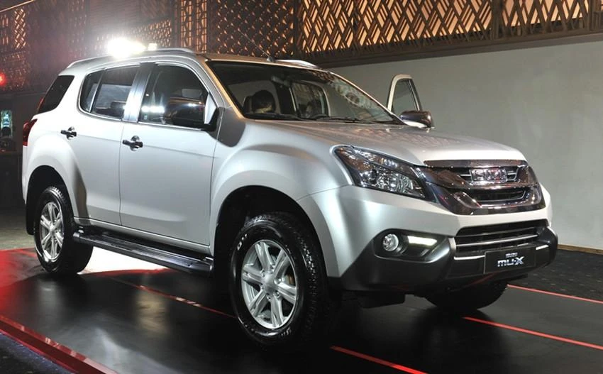 Isuzu Mu-X chưa đáp ứng được thị hiếu người Việt, do đó mẫu xe thường xuyên góp mặt vào tốp xe bán ế của tháng. Ảnh: PLO