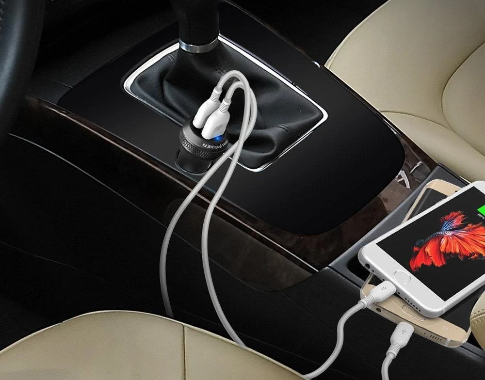 Các thiết bị điện tử càng dễ gây nguy hiểm nếu để trên ô tô dưới trời nắng. Ảnh minh hoạ