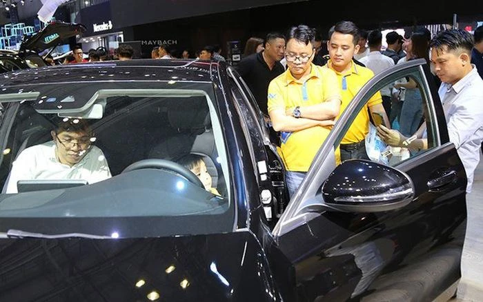 Nhiều mẫu xe nhập khẩu đang được ưu đãi mạnh. Nhiều mẫu xe nhập khẩu đang được ưu đãi mạnh.