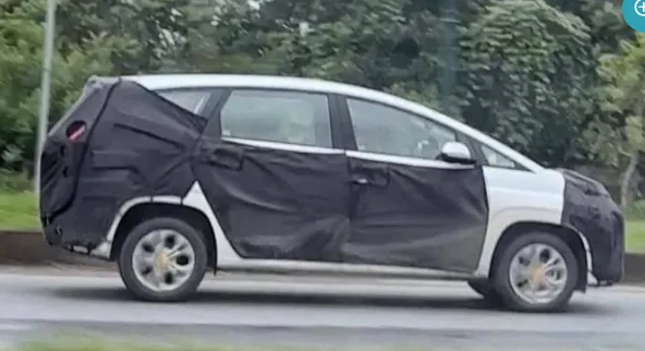 Những hình ảnh được lan truyền trên các trang mạng xã hội. Ảnh: MXH