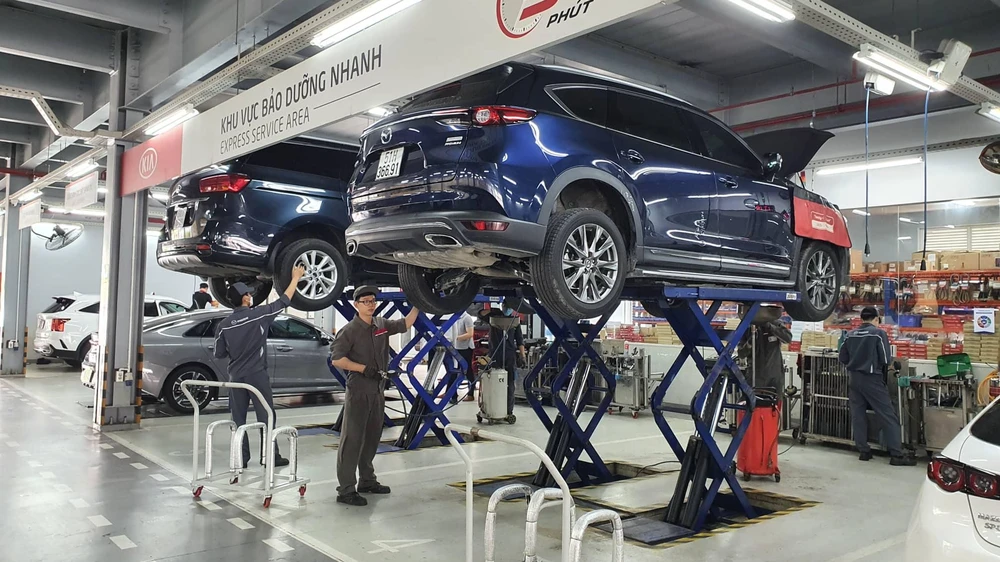 Chủ xe cần đảm bảo các bộ phận trên xe hoạt động bình thường để đi chơi dịp lễ 2-9. Ảnh: TN