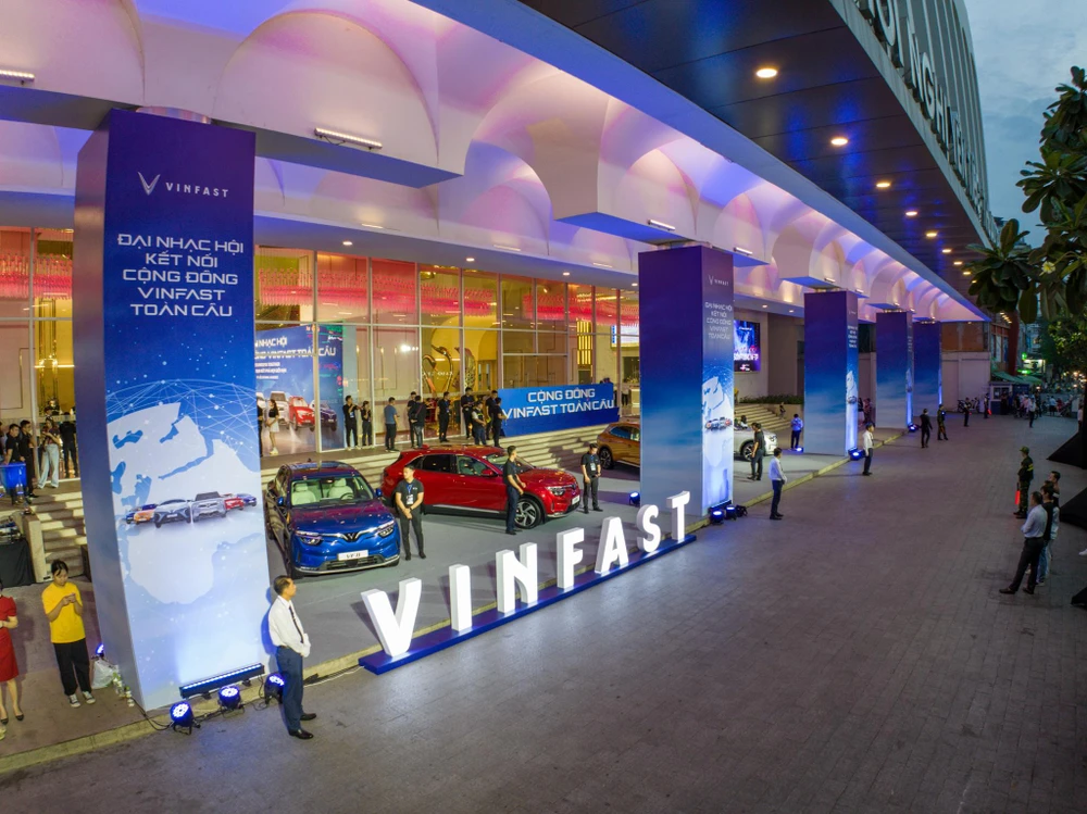 Các thành viên Cộng đồng VinFast, nhất là những gương mặt tích cực, sẽ nhận được nhiều đặc quyền hấp dẫn khi tham gia đóng góp cho sự phát triển của cộng đồng.