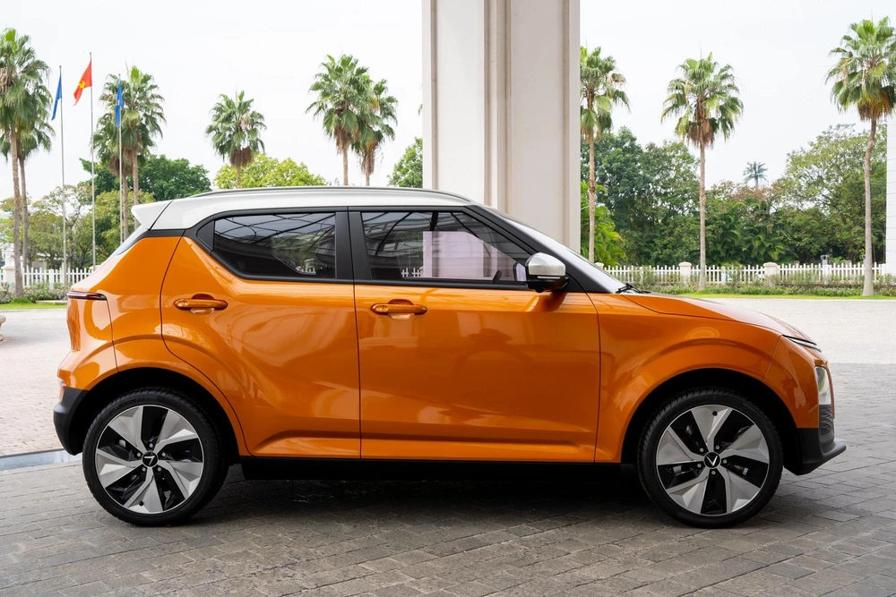 VinFast VF 5 Plus được bảo hành chính hãng 7 năm.