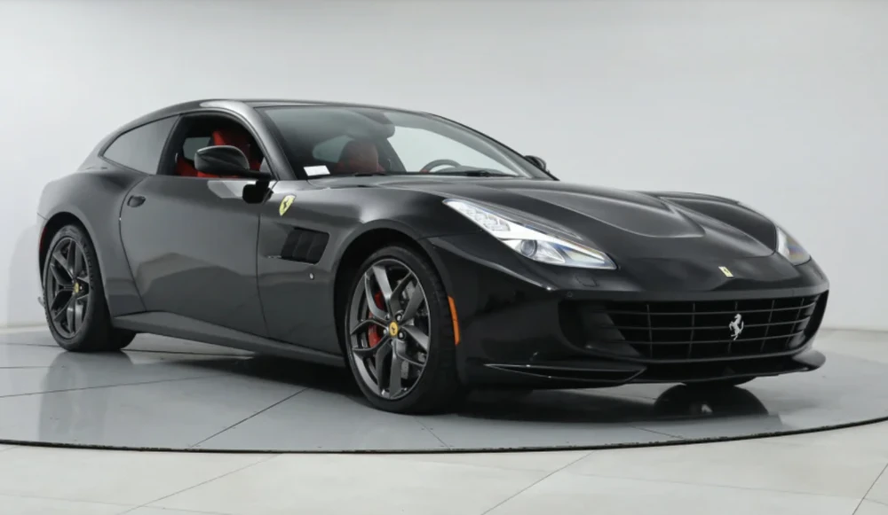 Ferrari GTC4Lusso 2019: 249.900$